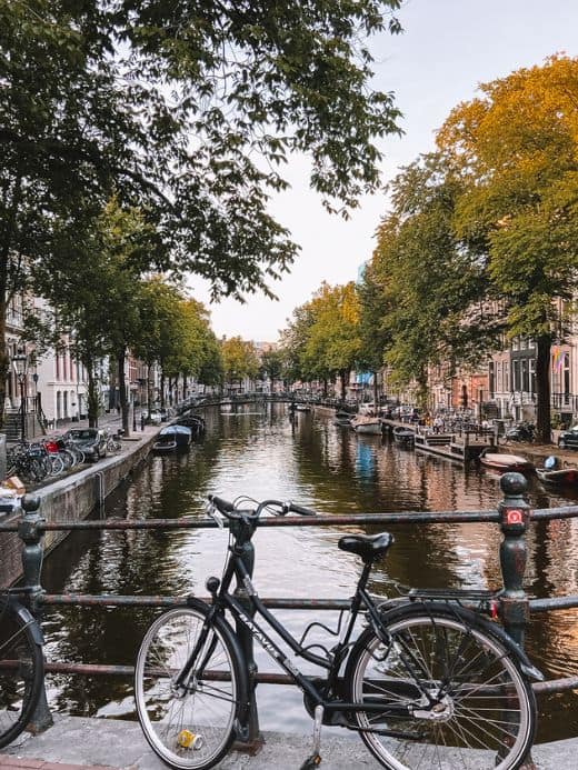 how many days do you need in Amsterdam to discover the beautiful canals